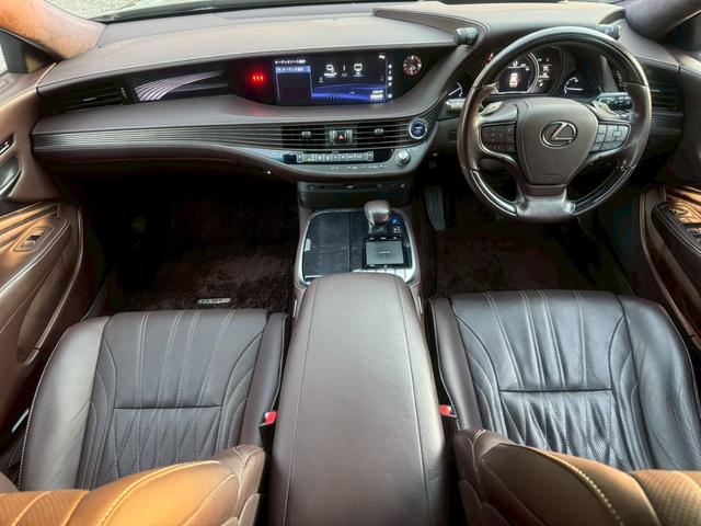 ＬＳ ５００ｈ　ＶｅｒＬ　衝突軽減／全周囲カメラ／レーダークルーズコントロール／コーナーセンサー／ＨＵＤ／ＢＳＭ／ハンドルヒーター／シートヒーター・エアコン／パワーシート／シートメモリ／ＥＴＣ／Ｂｌｕｅｔｏｏｔｈ／バックカメラ（65枚目）