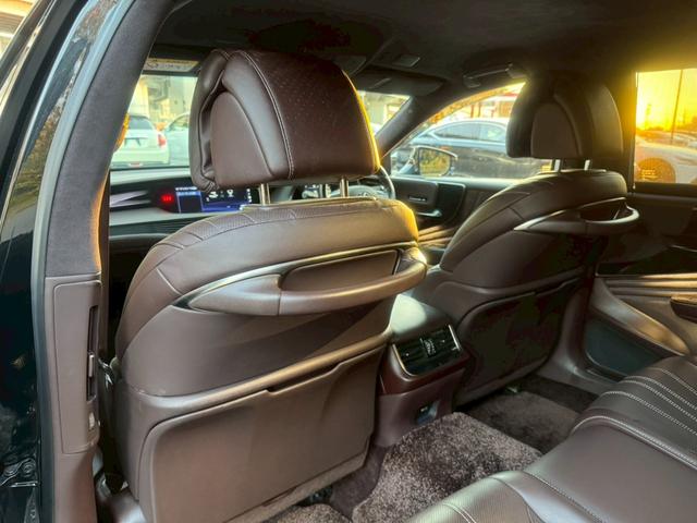 ＬＳ ５００ｈ　ＶｅｒＬ　衝突軽減／全周囲カメラ／レーダークルーズコントロール／コーナーセンサー／ＨＵＤ／ＢＳＭ／ハンドルヒーター／シートヒーター・エアコン／パワーシート／シートメモリ／ＥＴＣ／Ｂｌｕｅｔｏｏｔｈ／バックカメラ（72枚目）