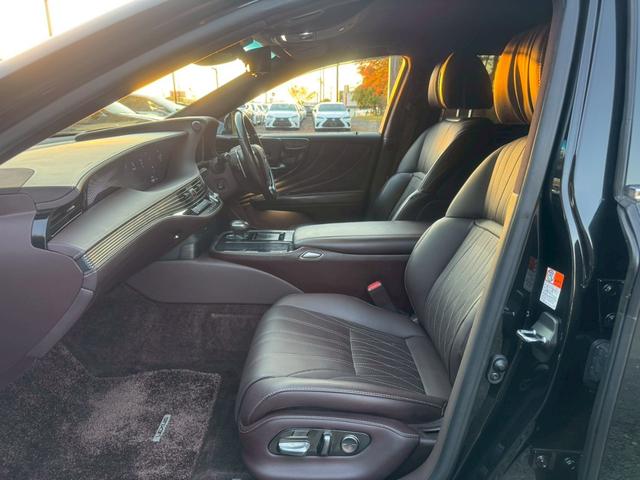 ＬＳ ５００ｈ　ＶｅｒＬ　衝突軽減／全周囲カメラ／レーダークルーズコントロール／コーナーセンサー／ＨＵＤ／ＢＳＭ／ハンドルヒーター／シートヒーター・エアコン／パワーシート／シートメモリ／ＥＴＣ／Ｂｌｕｅｔｏｏｔｈ／バックカメラ（75枚目）