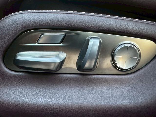 ＬＳ ５００ｈ　ＶｅｒＬ　衝突軽減／全周囲カメラ／レーダークルーズコントロール／コーナーセンサー／ＨＵＤ／ＢＳＭ／ハンドルヒーター／シートヒーター・エアコン／パワーシート／シートメモリ／ＥＴＣ／Ｂｌｕｅｔｏｏｔｈ／バックカメラ（76枚目）