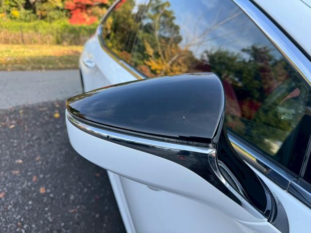 ＬＳ ５００ｈ　Ｆスポーツ　サンルーフ／衝突軽減／全周囲カメラ／レーダークルーズコントロール／コーナーセンサー／ＨＵＤ／ＢＳＭ／ハンドルヒーター／シートヒーター・エアコン／パワーシート／シートメモリ／ＥＴＣ／Ｂｌｕｅｔｏｏｔｈ（15枚目）