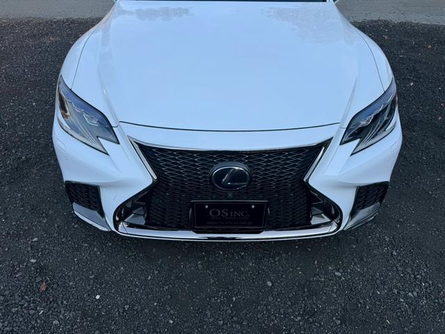 ＬＳ ５００ｈ　Ｆスポーツ　サンルーフ／衝突軽減／全周囲カメラ／レーダークルーズコントロール／コーナーセンサー／ＨＵＤ／ＢＳＭ／ハンドルヒーター／シートヒーター・エアコン／パワーシート／シートメモリ／ＥＴＣ／Ｂｌｕｅｔｏｏｔｈ（16枚目）