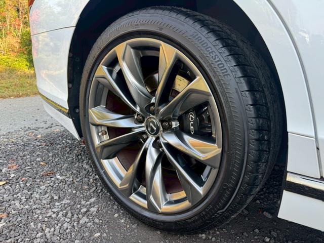 ＬＳ ５００ｈ　Ｆスポーツ　サンルーフ／衝突軽減／全周囲カメラ／レーダークルーズコントロール／コーナーセンサー／ＨＵＤ／ＢＳＭ／ハンドルヒーター／シートヒーター・エアコン／パワーシート／シートメモリ／ＥＴＣ／Ｂｌｕｅｔｏｏｔｈ（22枚目）