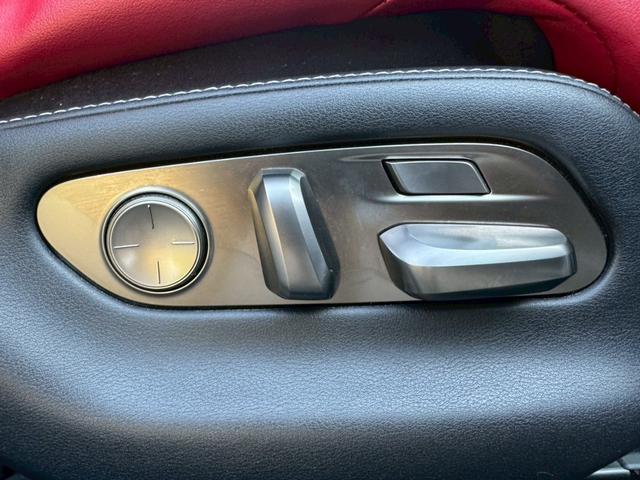 ＬＳ ５００ｈ　Ｆスポーツ　サンルーフ／衝突軽減／全周囲カメラ／レーダークルーズコントロール／コーナーセンサー／ＨＵＤ／ＢＳＭ／ハンドルヒーター／シートヒーター・エアコン／パワーシート／シートメモリ／ＥＴＣ／Ｂｌｕｅｔｏｏｔｈ（33枚目）