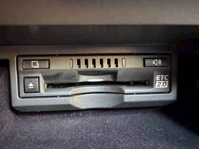 ＬＳ ５００ｈ　Ｆスポーツ　サンルーフ／衝突軽減／全周囲カメラ／レーダークルーズコントロール／コーナーセンサー／ＨＵＤ／ＢＳＭ／ハンドルヒーター／シートヒーター・エアコン／パワーシート／シートメモリ／ＥＴＣ／Ｂｌｕｅｔｏｏｔｈ（46枚目）