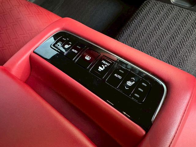 ＬＳ ５００ｈ　Ｆスポーツ　サンルーフ／衝突軽減／全周囲カメラ／レーダークルーズコントロール／コーナーセンサー／ＨＵＤ／ＢＳＭ／ハンドルヒーター／シートヒーター・エアコン／パワーシート／シートメモリ／ＥＴＣ／Ｂｌｕｅｔｏｏｔｈ（65枚目）