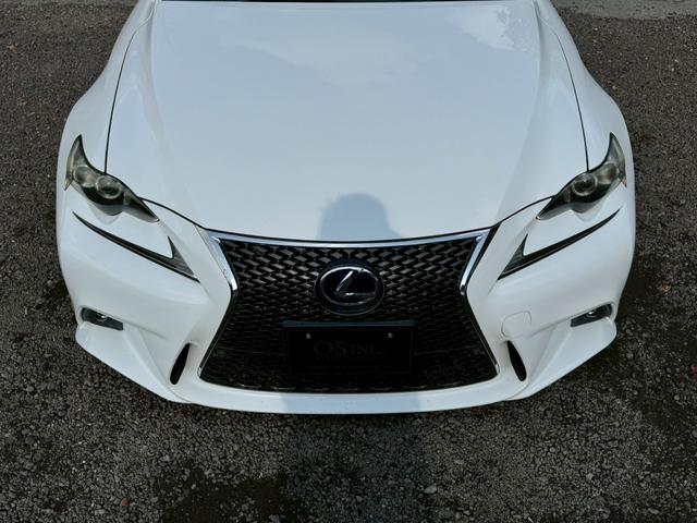 ＩＳ ３００ｈ　Ｆスポーツ　クルーズコントロール／コーナーセンサー／シートヒーター／パワーシート／ＥＴＣ／Ｂｌｕｅｔｏｏｔｈ／バックカメラ／プッシュスタート／電動格納ミラー／純正ナビ／フルセグＴＶ／ＬＥＤヘッドライト（18枚目）