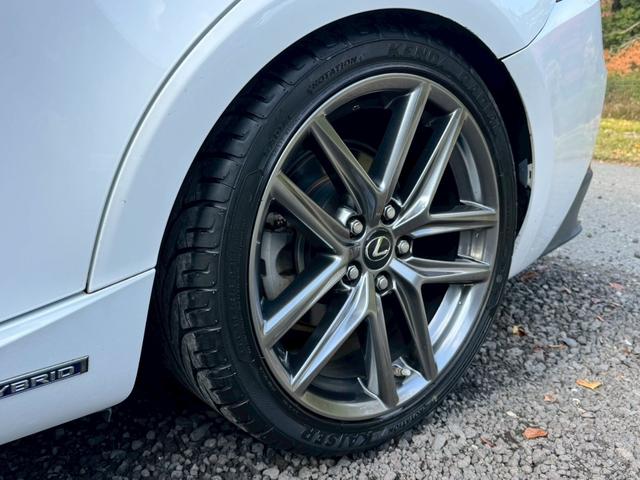 ＩＳ ３００ｈ　Ｆスポーツ　クルーズコントロール／コーナーセンサー／シートヒーター／パワーシート／ＥＴＣ／Ｂｌｕｅｔｏｏｔｈ／バックカメラ／プッシュスタート／電動格納ミラー／純正ナビ／フルセグＴＶ／ＬＥＤヘッドライト（29枚目）