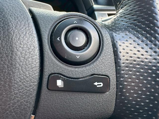 ＩＳ ３００ｈ　Ｆスポーツ　クルーズコントロール／コーナーセンサー／シートヒーター／パワーシート／ＥＴＣ／Ｂｌｕｅｔｏｏｔｈ／バックカメラ／プッシュスタート／電動格納ミラー／純正ナビ／フルセグＴＶ／ＬＥＤヘッドライト（40枚目）