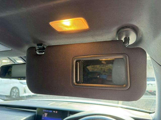 ＩＳ ３００ｈ　Ｆスポーツ　クルーズコントロール／コーナーセンサー／シートヒーター／パワーシート／ＥＴＣ／Ｂｌｕｅｔｏｏｔｈ／バックカメラ／プッシュスタート／電動格納ミラー／純正ナビ／フルセグＴＶ／ＬＥＤヘッドライト（53枚目）