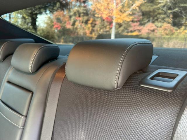 ＩＳ ３００ｈ　Ｆスポーツ　クルーズコントロール／コーナーセンサー／シートヒーター／パワーシート／ＥＴＣ／Ｂｌｕｅｔｏｏｔｈ／バックカメラ／プッシュスタート／電動格納ミラー／純正ナビ／フルセグＴＶ／ＬＥＤヘッドライト（65枚目）