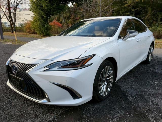 ES 300h VerL サンルーフ/衝突軽減/全周囲カメラ/レーダークルーズコントロール/コーナーセンサー/HUD/BSM/ハンドルヒーター/シートヒーター・エアコン/パワーシート/シートメモリ/ETC/Bluetooth(6枚目)