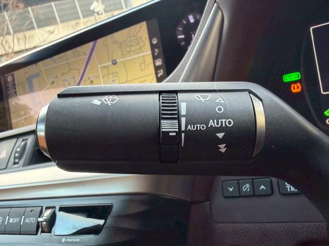 ES 300h VerL サンルーフ/衝突軽減/全周囲カメラ/レーダークルーズコントロール/コーナーセンサー/HUD/BSM/ハンドルヒーター/シートヒーター・エアコン/パワーシート/シートメモリ/ETC/Bluetooth(47枚目)