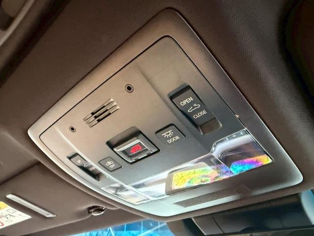 ES 300h VerL サンルーフ/衝突軽減/全周囲カメラ/レーダークルーズコントロール/コーナーセンサー/HUD/BSM/ハンドルヒーター/シートヒーター・エアコン/パワーシート/シートメモリ/ETC/Bluetooth(58枚目)