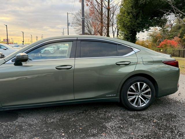 ES 300h サンルーフ/衝突軽減/レーダークルーズコントロール/コーナーセンサー/ハンドルヒーター/シートヒーター・エアコン/パワーシート/シートメモリ/ETC/Bluetooth/バックカメラ/プッシュスタート(10枚目)