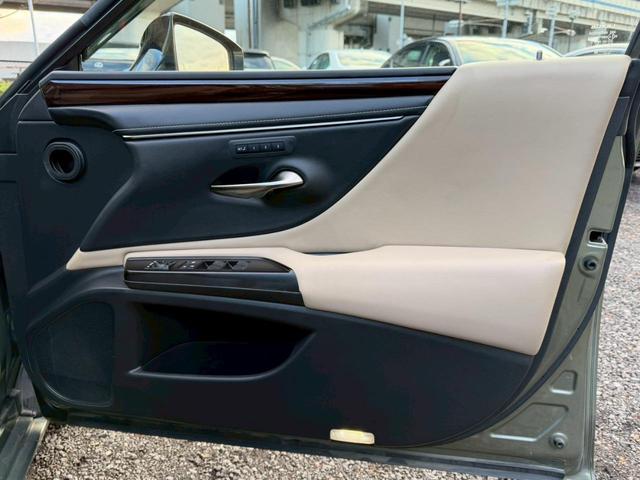 ES 300h サンルーフ/衝突軽減/レーダークルーズコントロール/コーナーセンサー/ハンドルヒーター/シートヒーター・エアコン/パワーシート/シートメモリ/ETC/Bluetooth/バックカメラ/プッシュスタート(29枚目)