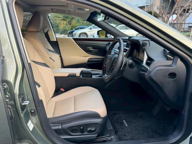 ES 300h サンルーフ/衝突軽減/レーダークルーズコントロール/コーナーセンサー/ハンドルヒーター/シートヒーター・エアコン/パワーシート/シートメモリ/ETC/Bluetooth/バックカメラ/プッシュスタート(35枚目)