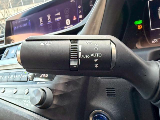 ES 300h サンルーフ/衝突軽減/レーダークルーズコントロール/コーナーセンサー/ハンドルヒーター/シートヒーター・エアコン/パワーシート/シートメモリ/ETC/Bluetooth/バックカメラ/プッシュスタート(46枚目)