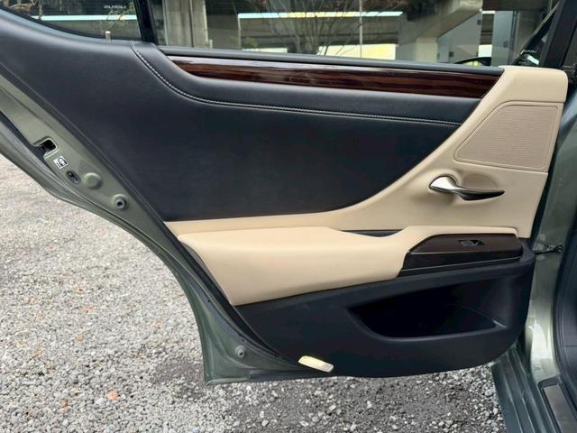 ES 300h サンルーフ/衝突軽減/レーダークルーズコントロール/コーナーセンサー/ハンドルヒーター/シートヒーター・エアコン/パワーシート/シートメモリ/ETC/Bluetooth/バックカメラ/プッシュスタート(69枚目)