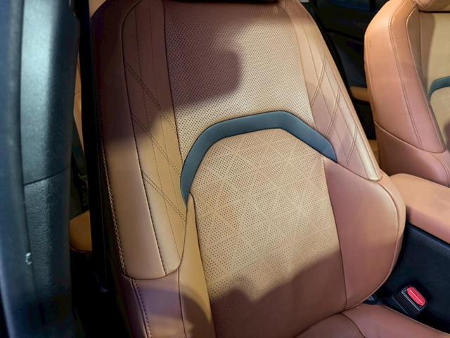 ＵＸ ２５０ｈ　ＶｅｒＬ　モデリスタエアロ／サンルーフ／衝突軽減／レーダークルーズコントロール／コーナーセンサー／ハンドルヒーター／シートヒーター・エアコン／パワーシート／シートメモリ／ＥＴＣ／Ｂｌｕｅｔｏｏｔｈ／バックカメラ（38枚目）