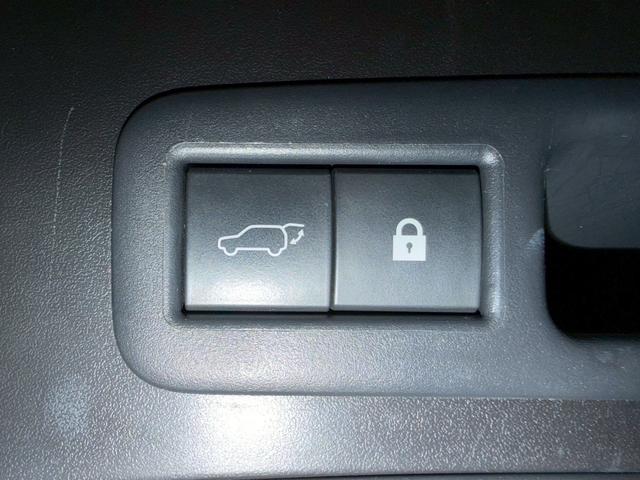 ＵＸ ２５０ｈ　ＶｅｒＬ　モデリスタエアロ／サンルーフ／衝突軽減／レーダークルーズコントロール／コーナーセンサー／ハンドルヒーター／シートヒーター・エアコン／パワーシート／シートメモリ／ＥＴＣ／Ｂｌｕｅｔｏｏｔｈ／バックカメラ（70枚目）