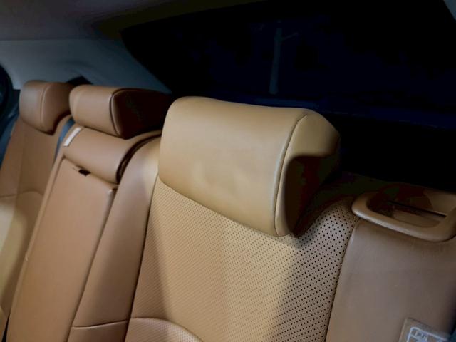 ＵＸ ２５０ｈ　ＶｅｒＬ　モデリスタエアロ／サンルーフ／衝突軽減／レーダークルーズコントロール／コーナーセンサー／ハンドルヒーター／シートヒーター・エアコン／パワーシート／シートメモリ／ＥＴＣ／Ｂｌｕｅｔｏｏｔｈ／バックカメラ（72枚目）