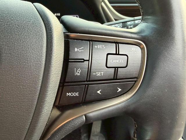 ES 300h VerL マークレビンソン/ワンオーナー/サンルーフ/全周囲カメラ/衝突軽減/レーダークルーズコントロール/コーナーセンサー/HUD/BSM/ハンドルヒーター/シートヒーター・エアコン/パワーシート/ETC(41枚目)