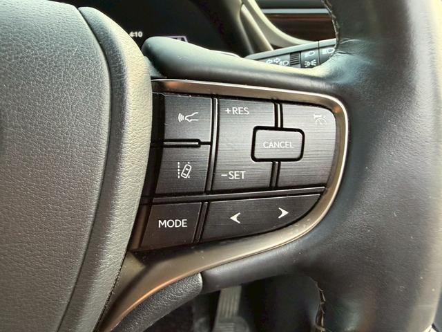 ES 300h VerL マークレビンソン/ワンオーナー/サンルーフ/全周囲カメラ/衝突軽減/レーダークルーズコントロール/コーナーセンサー/HUD/BSM/ハンドルヒーター/シートヒーター・エアコン/パワーシート/ETC(44枚目)