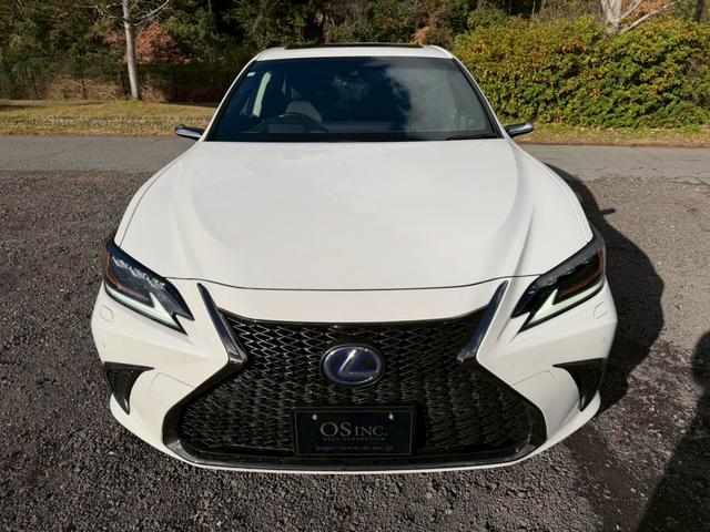 ES 300h VerL サンルーフ/衝突軽減/全周囲カメラ/レーダークルーズコントロール/コーナーセンサー/HUD/BSM/ハンドルヒーター/シートヒーター・エアコン/パワーシート/シートメモリ/ETC/Bluetooth(19枚目)