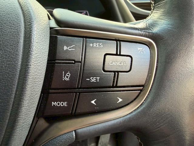 ES 300h VerL サンルーフ/衝突軽減/全周囲カメラ/レーダークルーズコントロール/コーナーセンサー/HUD/BSM/ハンドルヒーター/シートヒーター・エアコン/パワーシート/シートメモリ/ETC/Bluetooth(42枚目)