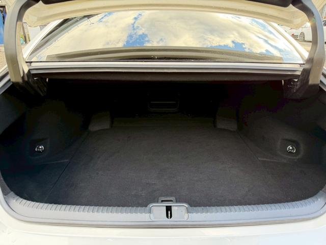 ES 300h VerL サンルーフ/衝突軽減/全周囲カメラ/レーダークルーズコントロール/コーナーセンサー/HUD/BSM/ハンドルヒーター/シートヒーター・エアコン/パワーシート/シートメモリ/ETC/Bluetooth(70枚目)