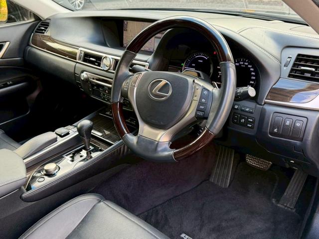 GS 450h VerL 後期Fグリル仕様/マークレビンソン/レーダークルーズコントロール/コーナーセンサー/HUD/シートヒーター・エアコン/パワーシート/シートメモリ/Bluetooth/バックカメラ/電動リアゲート(33枚目)