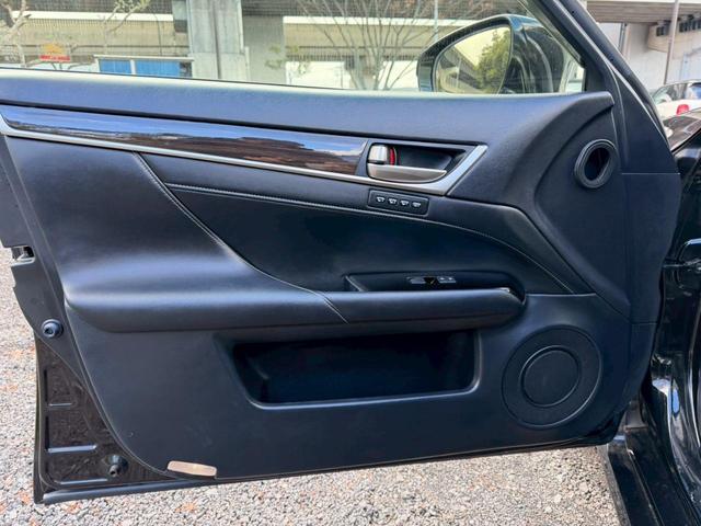 GS 450h VerL 後期Fグリル仕様/マークレビンソン/レーダークルーズコントロール/コーナーセンサー/HUD/シートヒーター・エアコン/パワーシート/シートメモリ/Bluetooth/バックカメラ/電動リアゲート(65枚目)