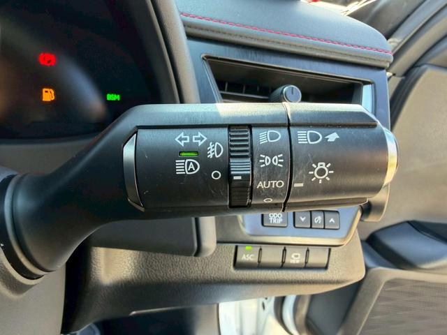 ＵＸ ２５０ｈ　Ｆスポーツ　衝突軽減／全周囲カメラ／レーダークルーズコントロール／コーナーセンサー／ＢＳＭ／ハンドルヒーター／シートヒーター／パワーシート／シートメモリ／ＥＴＣ／Ｂｌｕｅｔｏｏｔｈ／電動リアゲート／バックカメラ（44枚目）