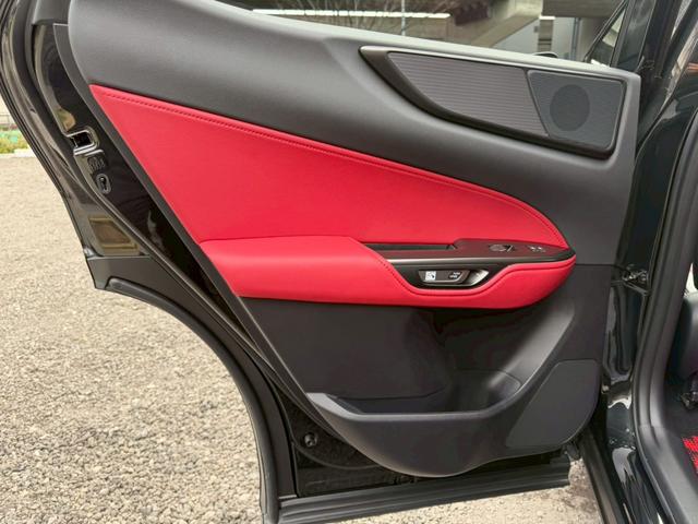 ＮＸ ３５０ｈ　Ｆスポーツ　現行／ワンオーナー／衝突軽減／全周囲カメラ／レーダークルーズコントロール／コーナーセンサー／ＢＳＭ／ハンドルヒーター／シートヒーター・エアコン／パワーシート／シートメモリ／ＥＴＣ／バックカメラ（68枚目）