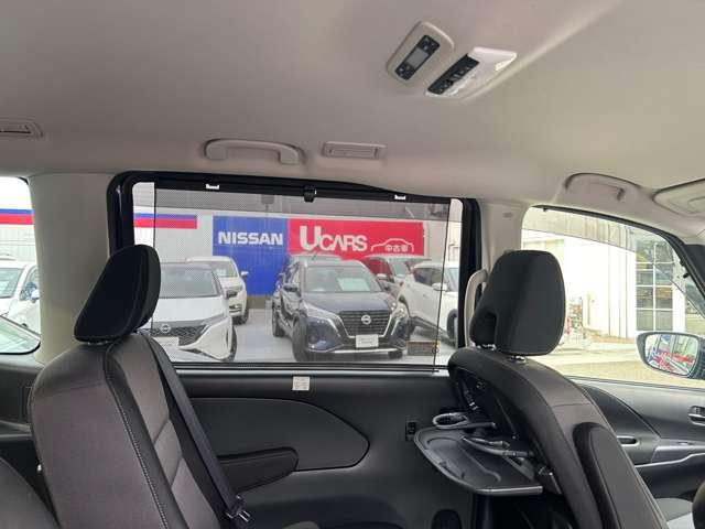セレナ ｅ－パワー　ハイウェイスターＶ　プロパイロット　ＬＥＤライト　前後踏間違防止　アラウンドモニタ　１０ワイドナビＴＶ　左右ハンズフリーオート　スマートルームミラー　『日産中古車ワイド保証１２ヶ月』（12枚目）