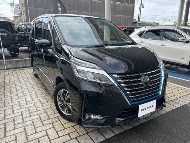 セレナ e-パワー ハイウェイスターV プロパイロット 後席11インチモニタ 10ワイドナビTV アラウンドモニタ ディーラーOP前後ドラレコ 左右ハンズフリーオートスライド LEDライト 純正15アルミ 日産中古車ワイド保証12ヶ月(2枚目)