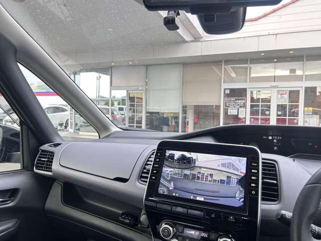 セレナ e-パワー ハイウェイスターV プロパイロット 後席11インチモニタ 10ワイドナビTV アラウンドモニタ ディーラーOP前後ドラレコ 左右ハンズフリーオートスライド LEDライト 純正15アルミ 日産中古車ワイド保証12ヶ月(9枚目)