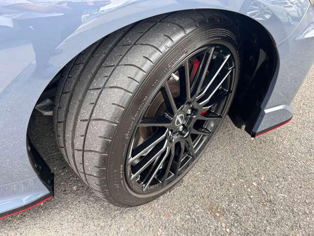 スカイライン ニスモ　本革スポーツシート　前席シートヒータ　当社新車店舗下取りワンオーナー車　新車保証継承　日産プレミアム認定中古車ワイド保証２４ヶ月（17枚目）