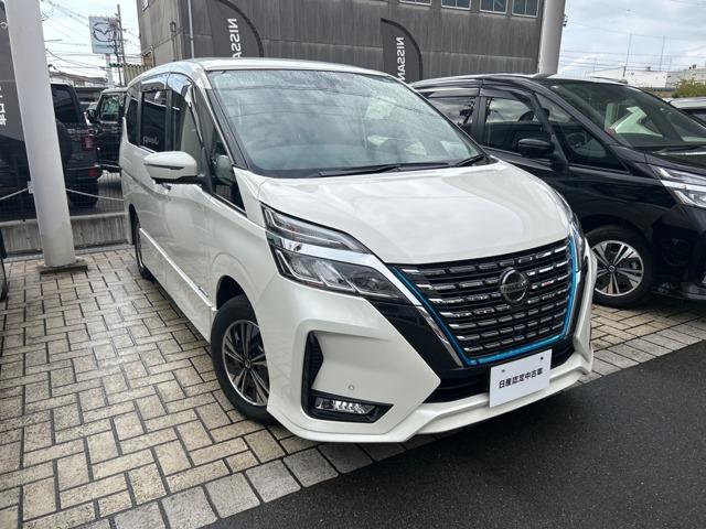セレナ e-パワー ハイウェイスターV プロパイロット 左右ハンズフリーオートスライド アラウンドモニタ ナビTV ディーラーOP前後ドラレコ LED 純正15アルミ 日産中古車ワイド保証12ヶ月(2枚目)