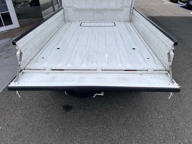 NT100クリッパートラック DX 5速マニュアル車 エアコン パワーステアリング 三方開 当社新車店下取りワンオーナー車 日産中古車ワイド保証12ケ月(12枚目)