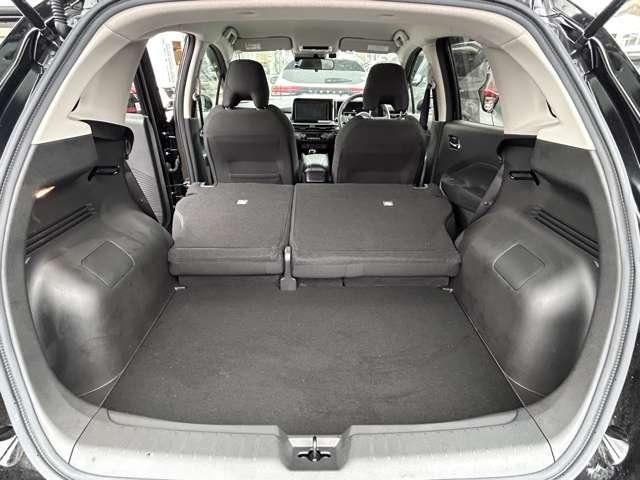 ノート Ｘ　ＬＥＤライト　９インチワイドナビＴＶ　バックカメラ　ＥＴＣ　前＋車室内ドラレコ　インテリジェントキー　当社新車元試乗車　新車保証継承　日産プレミアム認定中古車保証２４ヶ月（15枚目）