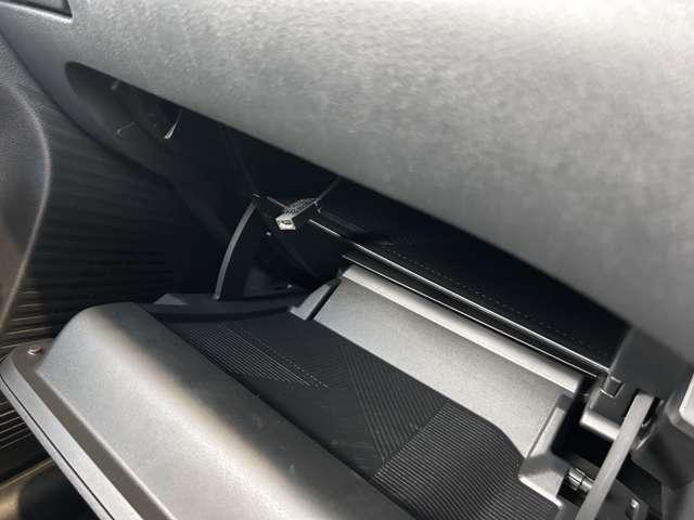 ノート Ｘ　ＬＥＤライト　９インチワイドナビＴＶ　バックカメラ　ＥＴＣ　前後踏間違防止　前＋車室内ドラレコ　　当社新車元展示試乗車　新車保証継承＆日産認定中古車保証２４カ月（6枚目）