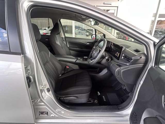 ノート Ｘ　ＬＥＤライト　９インチワイドナビＴＶ　バックカメラ　ＥＴＣ　前後踏間違防止　前＋車室内ドラレコ　　当社新車元展示試乗車　新車保証継承＆日産認定中古車保証２４カ月（10枚目）