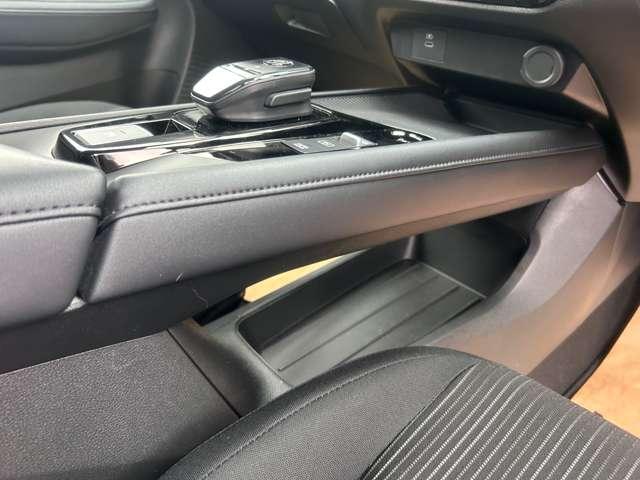 ノート １．２　Ｘ　純正１６アルミ　ＬＥＤライト　アラウンドモニタ　リアカメラ　衝突被害軽減ブレ－キ　全方位カメラ　ＥＴＣ付　アルミ　ＬＥＤヘッドライト　レーンアシスト　インテリジェントキー　ドラレコ　アイドリングストップ　ワンセグＴＶ　ＴＶナビ　サイドカメラ　ＡＢＳ（11枚目）