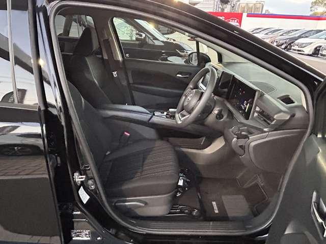 ノート １．２　Ｘ　純正１６アルミ　ＬＥＤライト　アラウンドモニタ　リアカメラ　衝突被害軽減ブレ－キ　全方位カメラ　ＥＴＣ付　アルミ　ＬＥＤヘッドライト　レーンアシスト　インテリジェントキー　ドラレコ　アイドリングストップ　ワンセグＴＶ　ＴＶナビ　サイドカメラ　ＡＢＳ（12枚目）