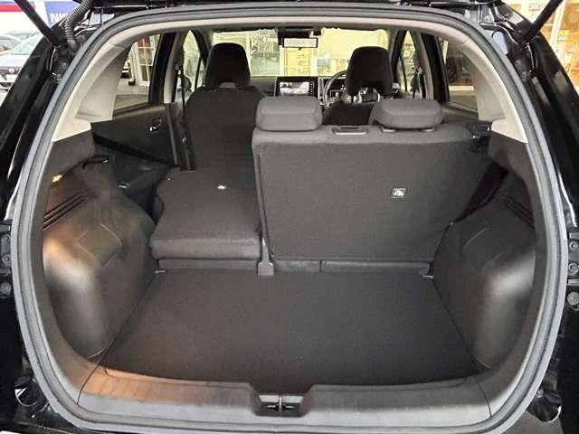 ノート １．２　Ｘ　純正１６アルミ　ＬＥＤライト　アラウンドモニタ　リアカメラ　衝突被害軽減ブレ－キ　全方位カメラ　ＥＴＣ付　アルミ　ＬＥＤヘッドライト　レーンアシスト　インテリジェントキー　ドラレコ　アイドリングストップ　ワンセグＴＶ　ＴＶナビ　サイドカメラ　ＡＢＳ（15枚目）