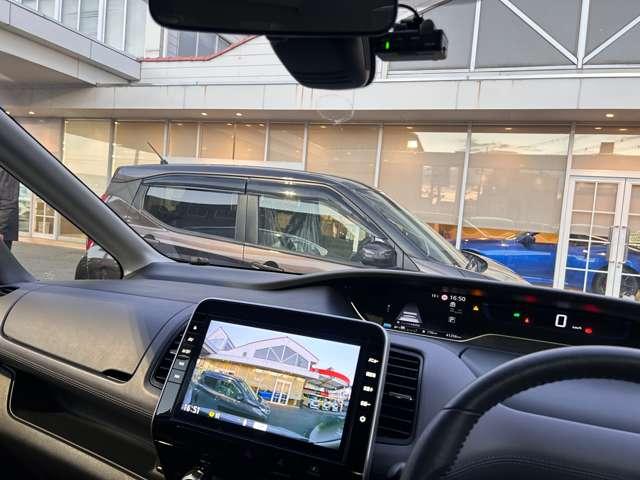 セレナ ｅ－パワー　ハイウェイスターＶ　防水シート　後席モニタ　１０ワイドナビＴＶ　バックカメラ　左右ハンズフリーオート　プロパイロット　オートブレーキホールド　前ドラレコ　純正１６アルミ　日産プレミアム認定中古車保証２４ケ月（7枚目）