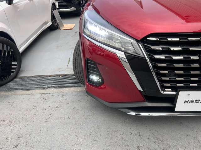 キックス Ｘ　ツートーンインテリアエディション　ステアリングヒータ　前席ヒータ　アラウンドモニタ　９インチワイドナビＴＶ　プロパイロット　前ドラレコ　日産プレミアム認定中古車保証２４ケ月（18枚目）