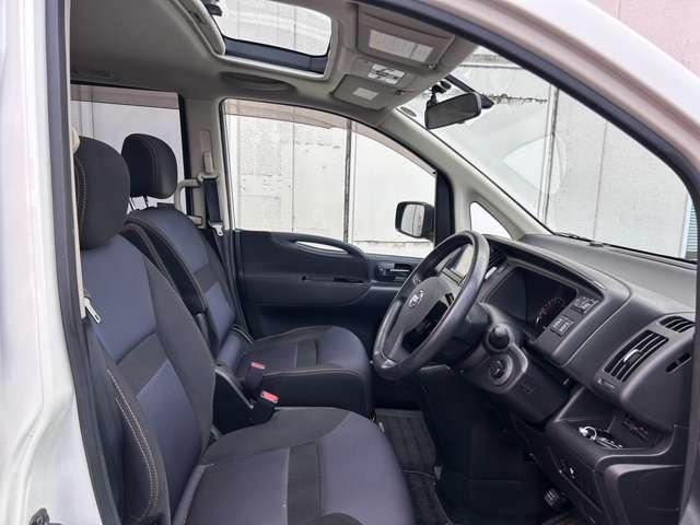 セレナ ハイウェイスター　Ｖエアロセレクション　左右オート　キセノンライト　ツインサンルーフ　社外品ＨＤＤナビフルセグＴＶ　バックカメラ　ＥＴＣ　社外品ドラレコ　社外１５インチアルミ＆スタッドレスタイヤ　日産中古車ワイド保証１２ケ月（11枚目）